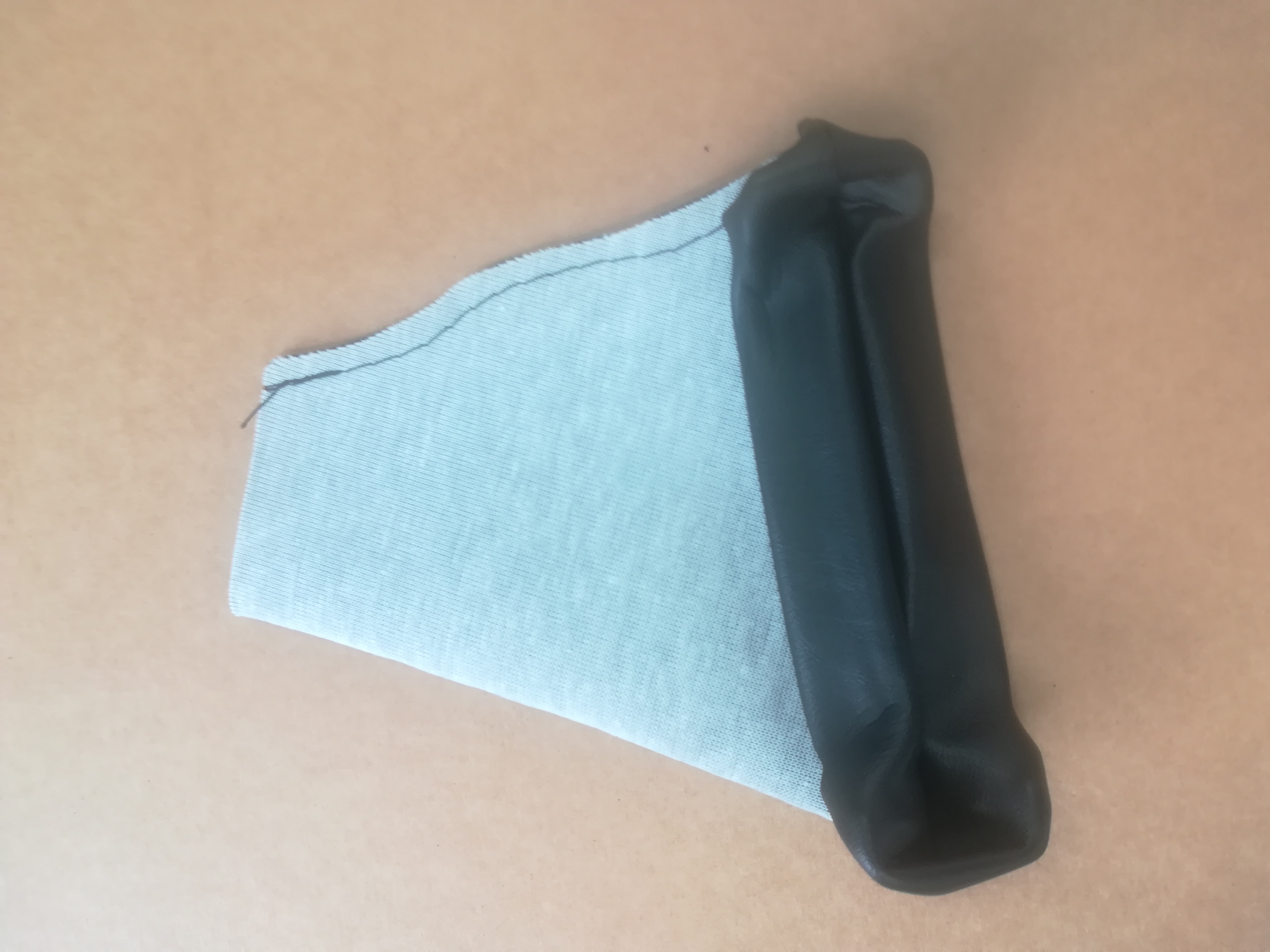 Product image: LAND ROVER DISCOVERY 1  HAND BRAKE LEVER GAITER BLACK