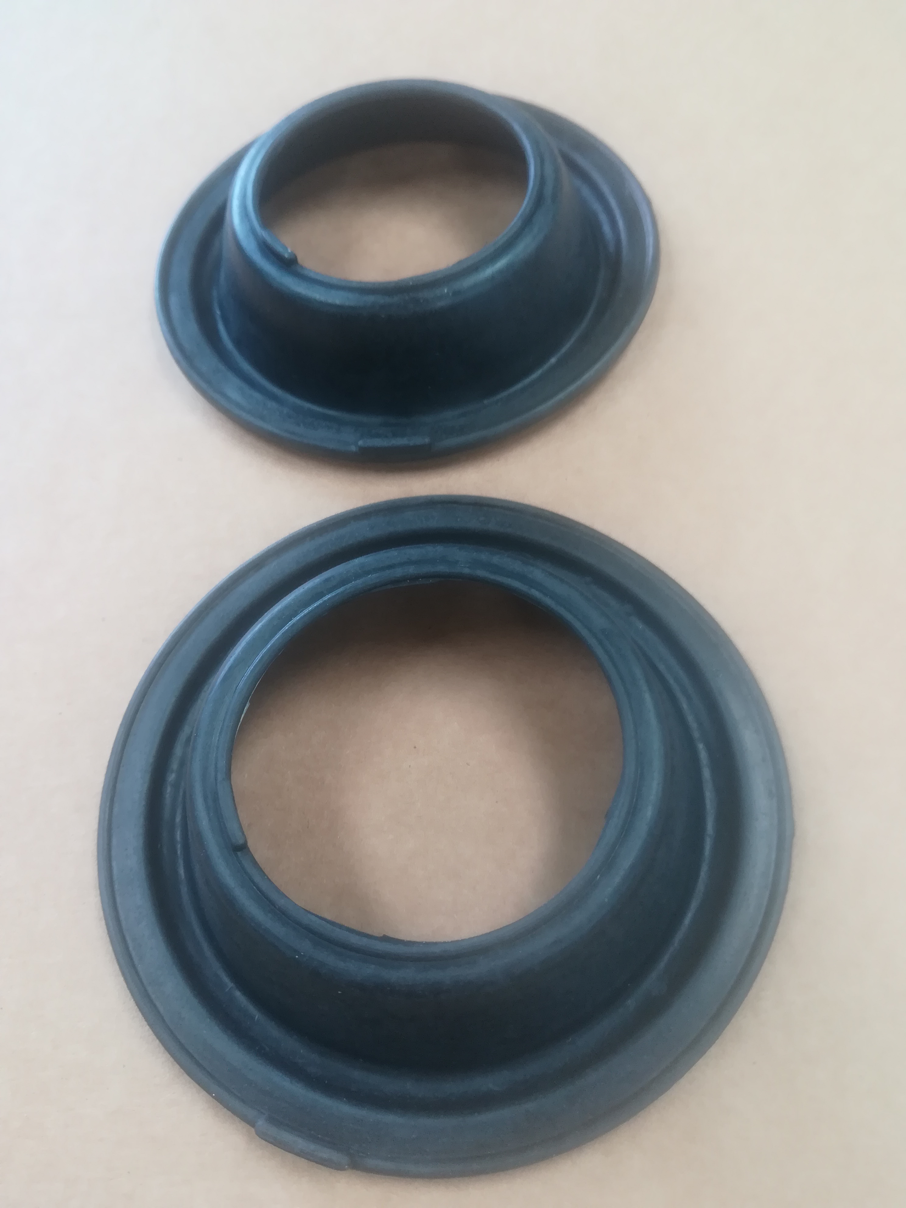Product image: RANGE ROVER 3.5 V8 CARB STRONGBERG CARBURETTOR DIAPHRAGMS O . E . M UK MADE